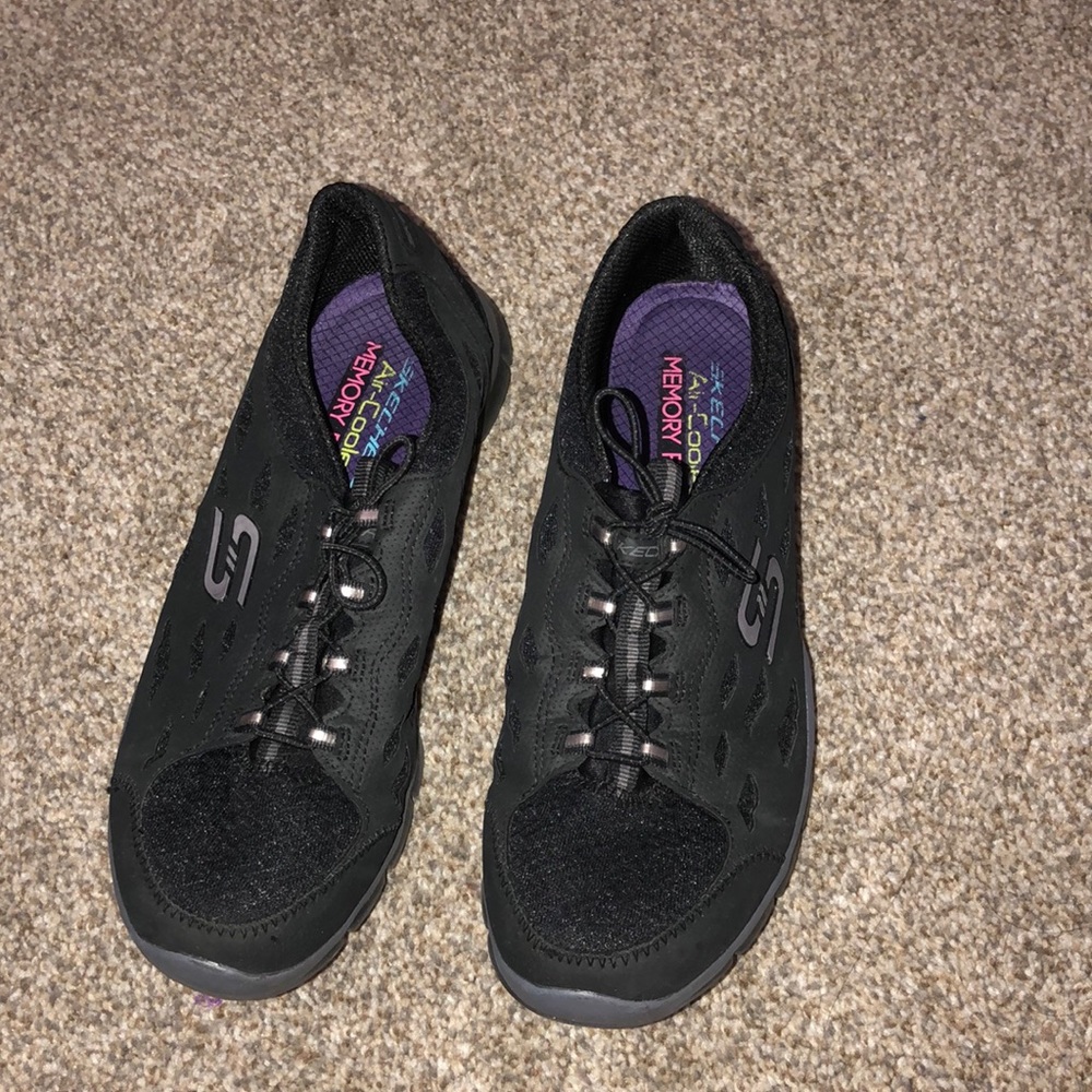 Skechers Memory Foam size 8 shoes